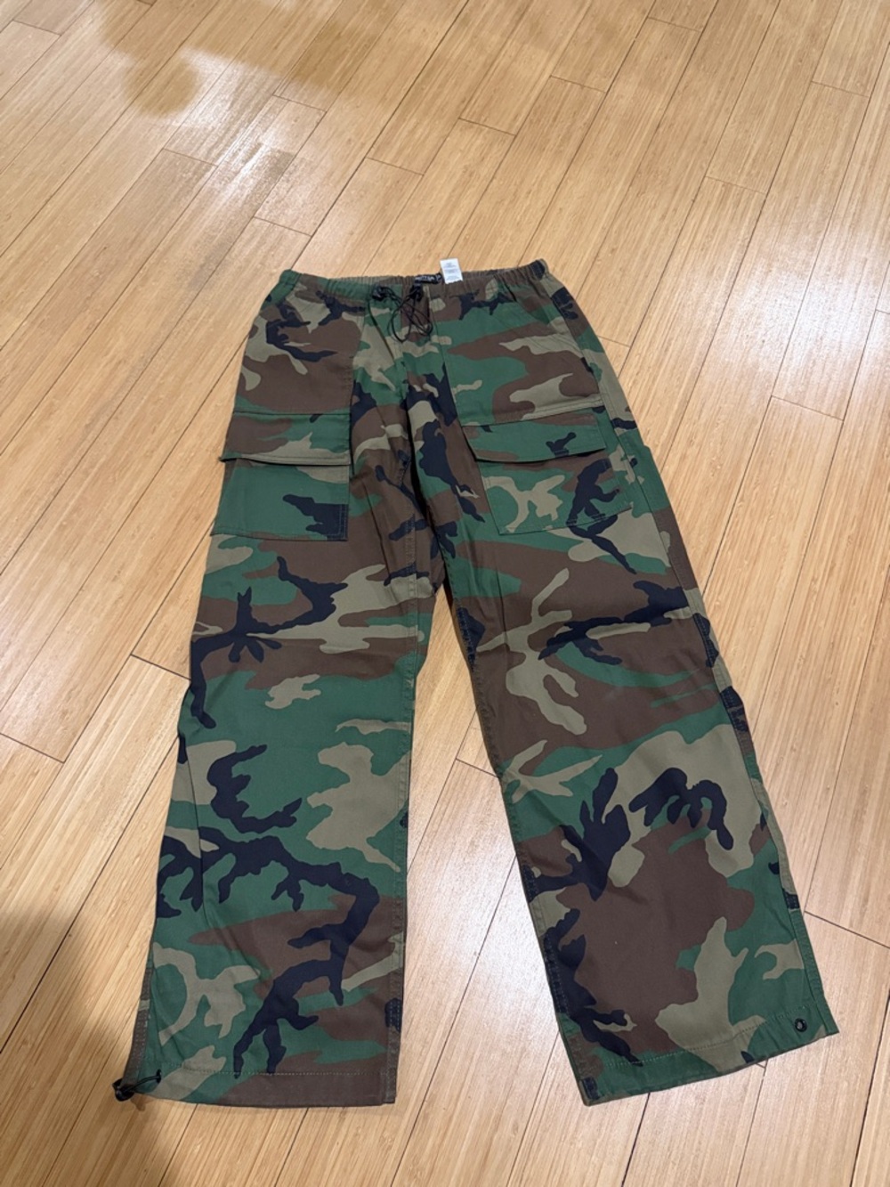 Nasty Gal Camouflage Drawstring Cargo Pants - Green/Brown